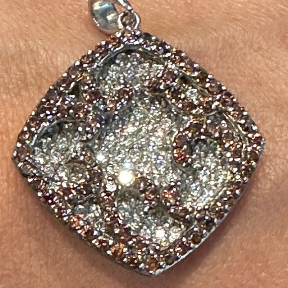 Cluster Mocha & White Cubic Zirconia Silver Pendant - Picture 6 of 11